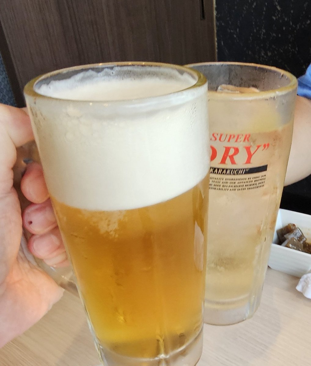 kooktootfoof's tweet photo. 2026年8月22日
和ノ音さんに来ました。
まだ明るいね〜
まずは乾杯して飲も〜
美味しいぞ。😊

#金沢
#ビール
#駅前
#イマソラ
#牡蠣
#お造り https://t.co/fWQq5aXubb
