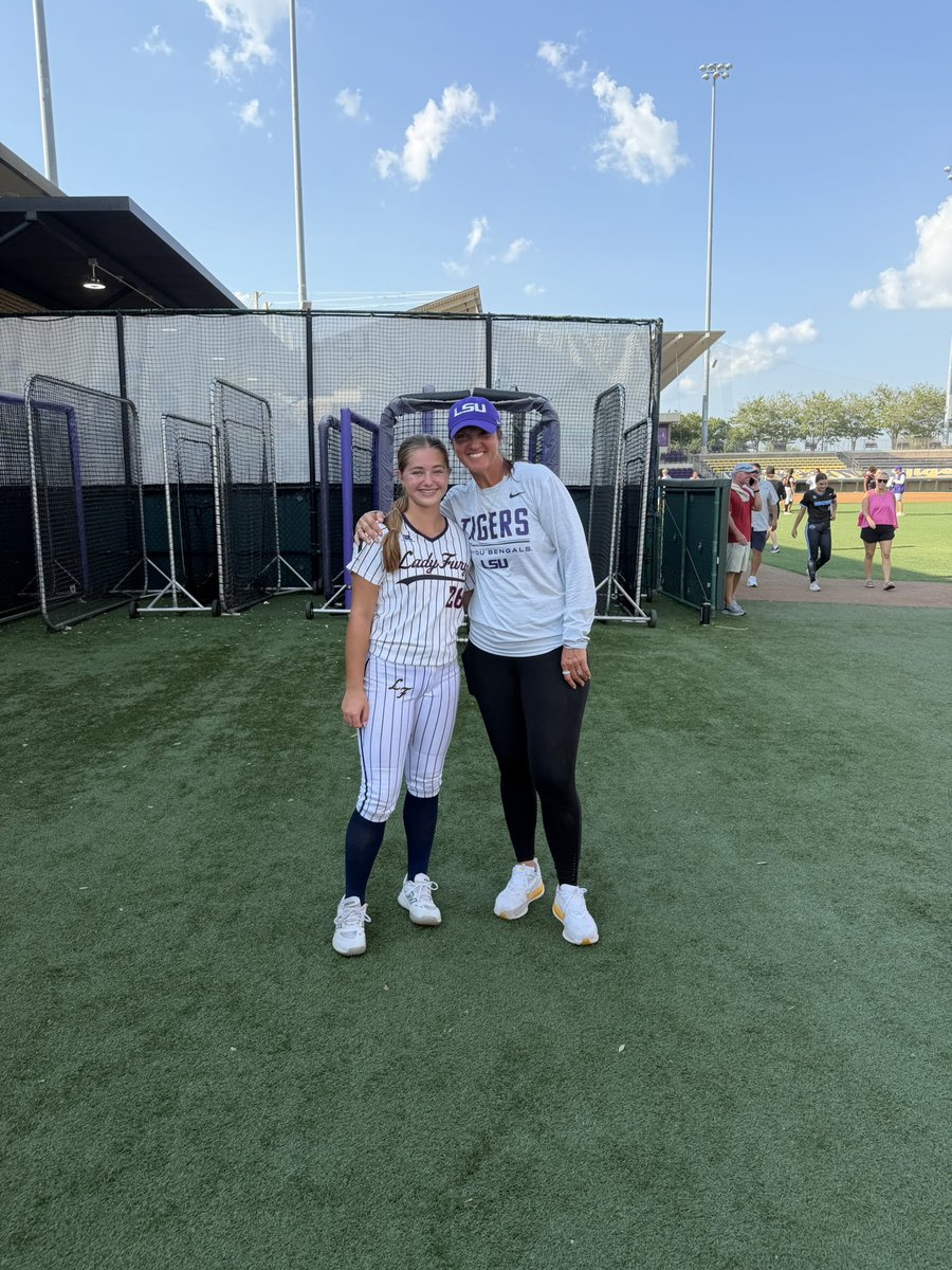 raeganharrell26's tweet photo. Great 2 days at the LSU Elite 50 camp!! Thanks to all the coaching staff for having us out there! Loved the feedback and can’t wait to come back and work with y’all!
@BethTorina @CoachNealPT @Tpleasants17 @LSU_SandraMoton @zjermain_15   #geauxtigers💜💛 https://t.co/3aBrRFcRoa