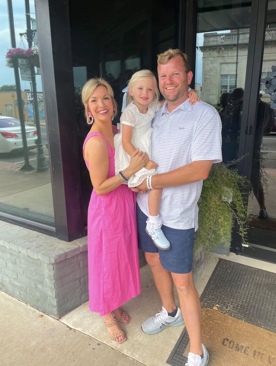 CWTexanbgoG's tweet photo. Please pray for this precious little girl named Lillian from Louisiana. She has a Naegleria fowleri brain infection and is critically ill. The prognosis for this condition is not good, but pray for a miracle🙏🏻 

Lord in your mercy, hear our prayers. https://t.co/IALjB96iUv