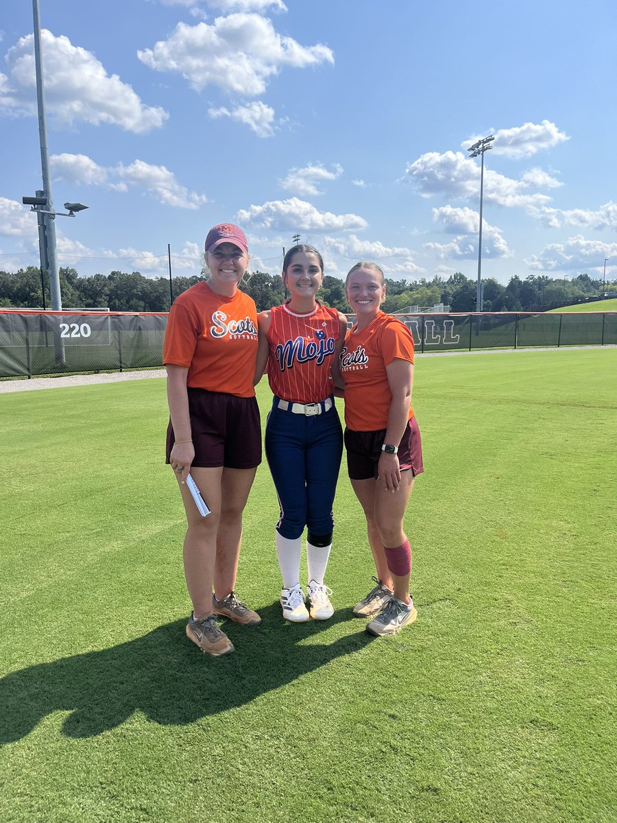 abbymarek03's tweet photo. Thank you so much @CoachBMasterson @jenica_brown18 for an amazing camp today! I loved everything about your culture and program, I hope to be back soon!! @MCScotsSB  @mojogrip16U @Coast2CoastBSM @CoastRecruits @SBRRetweets @tagupSoftball @playsbigger @gatorjack72 @SoftballDown https://t.co/xyxuUgrz2v