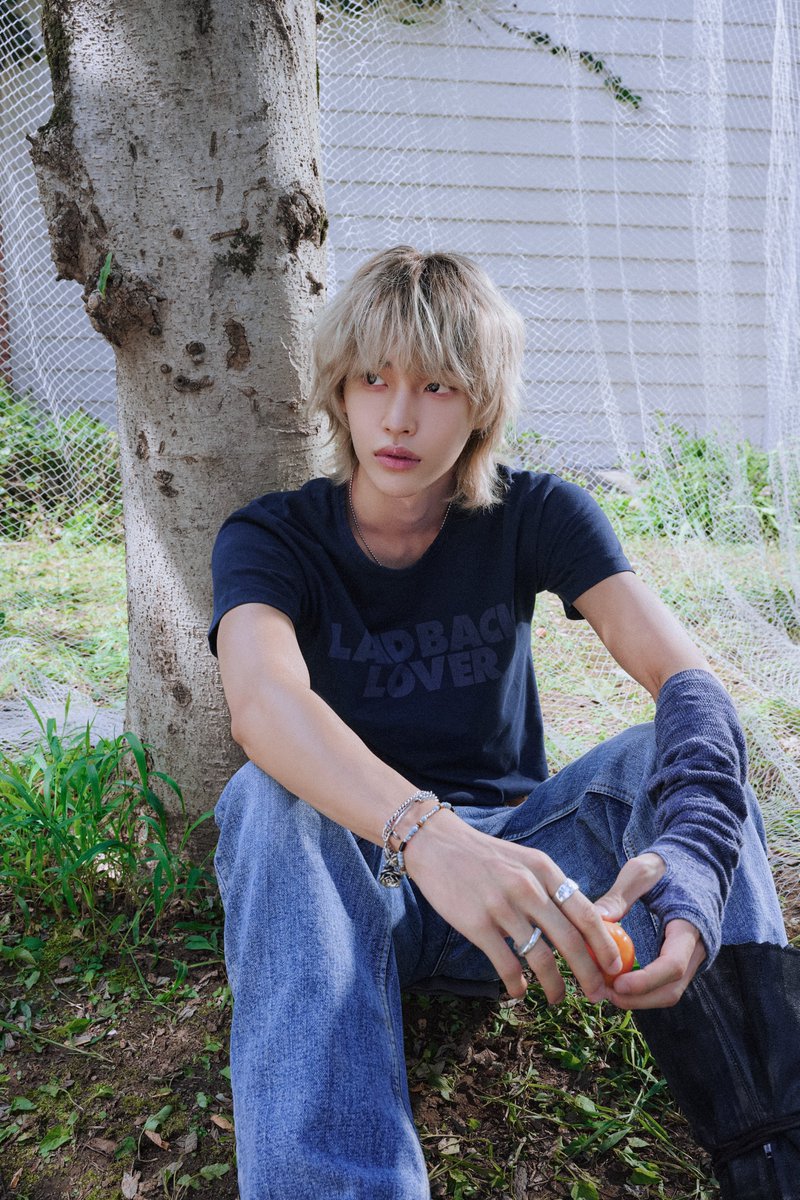 WeRiiiize_92's tweet photo. 夏の金髪ウォンビンが大好きなんです🥺
🌟
で、最後の写真なに…すごい…(語彙力) https://t.co/6pa0LjgUbQ
