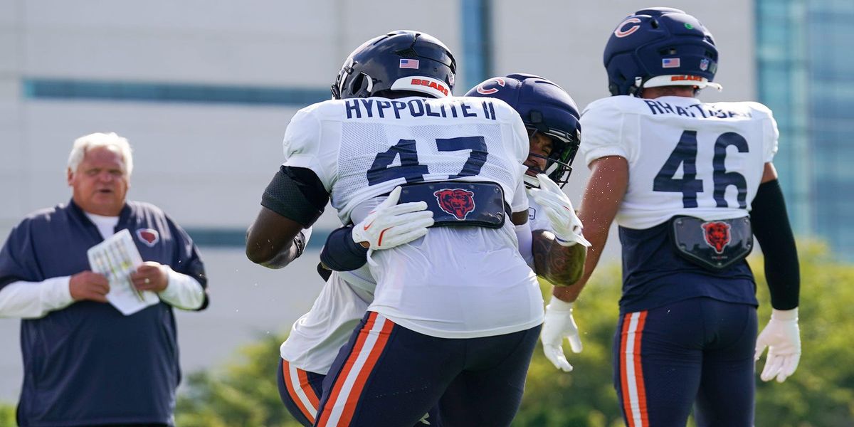 TheBearsWire's tweet photo. Bears linebacker carted off with leg injury vs. Bengals

📸 Frank Bowen IV/The Enquirer, USA TODAY Network via Reuters Co https://t.co/CH4YxrmIeL https://t.co/BCa5eKq46D