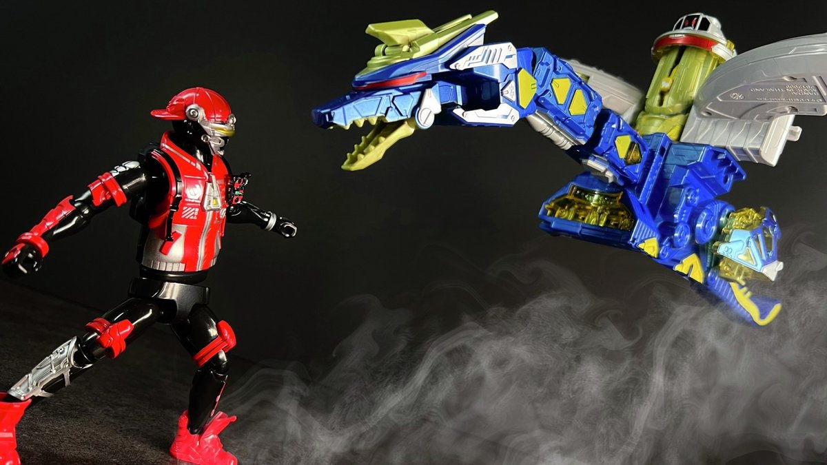 bandai_sentai's tweet photo. 謎角...

ギャバリオンドルネード...！？

#角醒ハンターオメガホーン #ProjectRED 
#オメガホーン #OMEGAHORN https://t.co/N14stXScpq