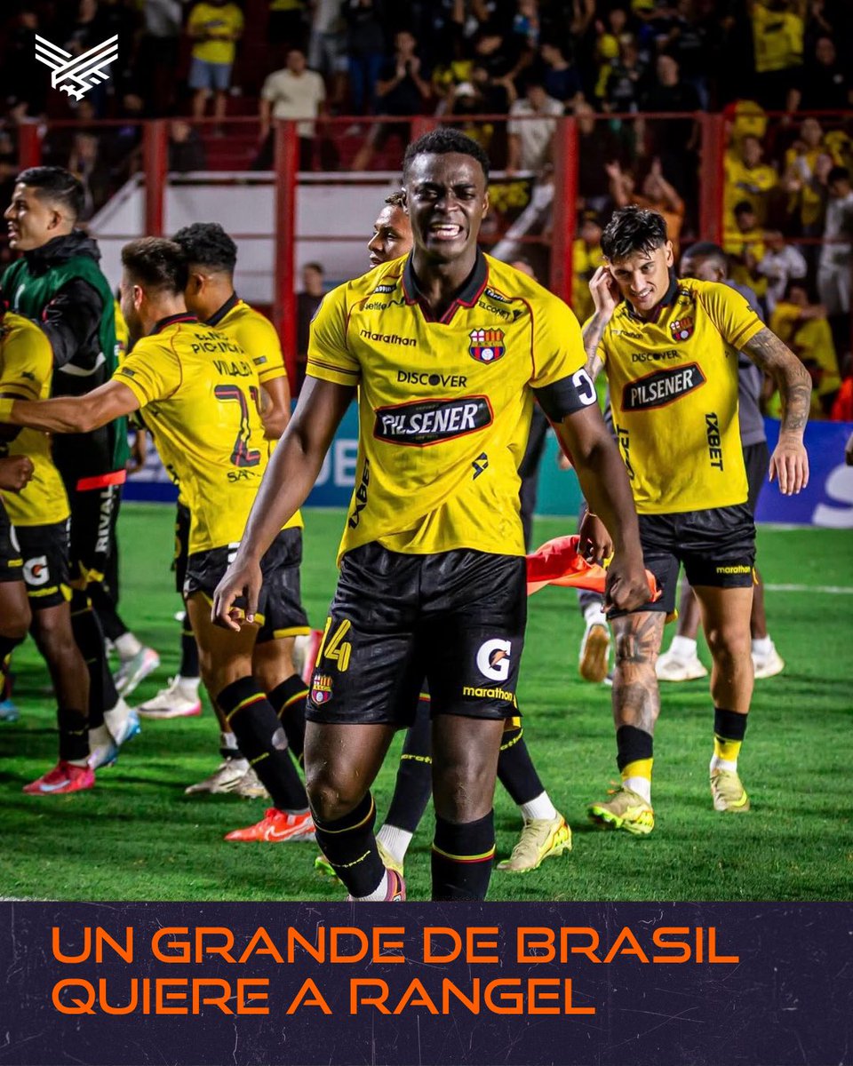 ECUAGOL's tweet photo. ATENCIÓN ⌛️✍🏻 || Un Grande de Brasil 🇧🇷 quiere al central del Ídolo del Ecuador 🇪🇨 

Botafogo 🖤🤍 ha añadido al central de #BarcelonaSC 💛🖤 Alex Rangel, a su lista corta para poder ficharlo 

Santos Laguna también ha solicitado información actualizada sobre el ecuatoriano de 24 años bajo contrato hasta diciembre de 2027.

Información de @RudyGaletti