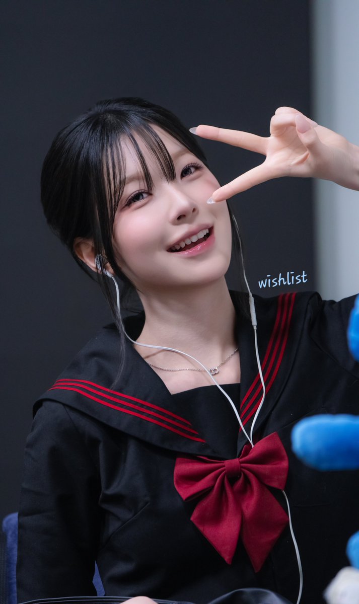 flover_wishlist's tweet photo. 🐶✌️💙

260809 제이제이뮤즈 팬사인회 백지헌
#프로미스나인 #지헌 #백지헌 #ジホン #fromis_9 #baekjiheon https://t.co/860E3zWCkX