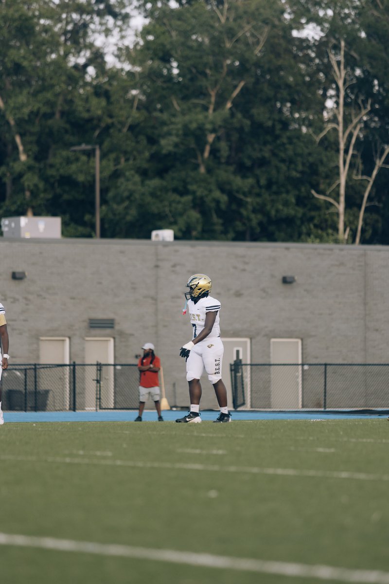 robertbruce70's tweet photo. https://t.co/3T6Bfnum2D
Check out my first highschool game👀
We back!!! #justgettingstarted stay tuned.

@BESTEaglesFB @RecruitGAState @FSU_Recruiting @TomLoy247 @TheUCReport @247recruiting @RecruitGeorgia @KSUFBRecruiting @247recruiting @On3Recruiting https://t.co/dGFkLA5pZS
