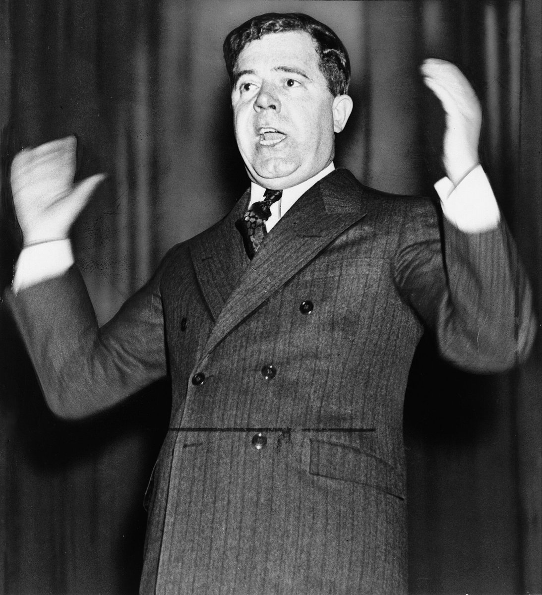 Peoples_Pundit's tweet photo. I'm going to make a prediction. Let's see if it comes true.

I predict at least one of the stupid "muh capitalism" Murdoch Inc. editorial boards will attack @JDVance tomorrow over his speech invoking Huey Long and everything that makes him electable because they're that stupid. https://t.co/v3tkQI79GF