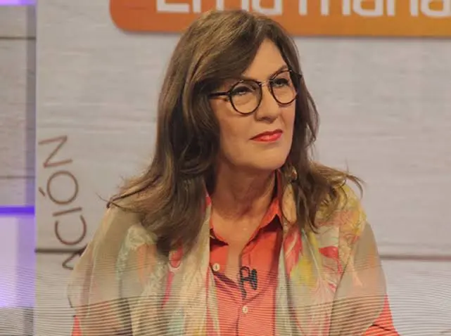 apolitikoyt's tweet photo. Hablando de heces fecales y desgracias, la basura esta se llama Jacqueline Faría y es la responsable de lo que esta pasando ahorita con lo del río guaire.

👉🏼 @JacquelinePSUV https://t.co/mhlN6gfKZe