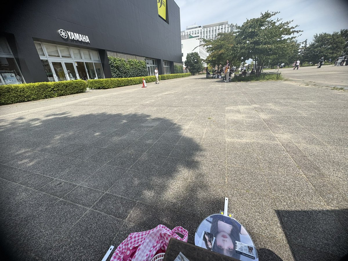 aynpiyo5's tweet photo. @torigarogod YAMAHAの前辺りにいます！ https://t.co/cuDjQC7Wj0