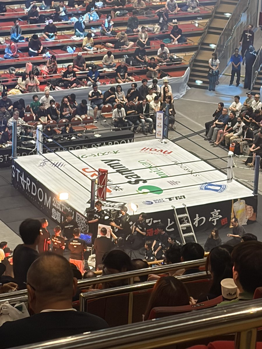 simolin_pico666's tweet photo. #スターダム
#stardam 
両国国技館に来てます🔥 https://t.co/CQxEfiM9yg