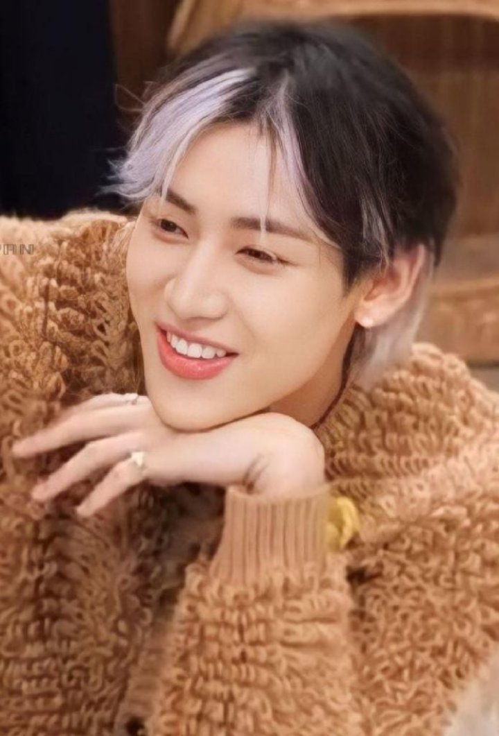 CHAAMJA's tweet photo. แม่ ๆ ใน X 🤣🤣🤣 

มต.แฟนมากกก    บบ. ลู้กกกแม่ https://t.co/rsUEffHdvi