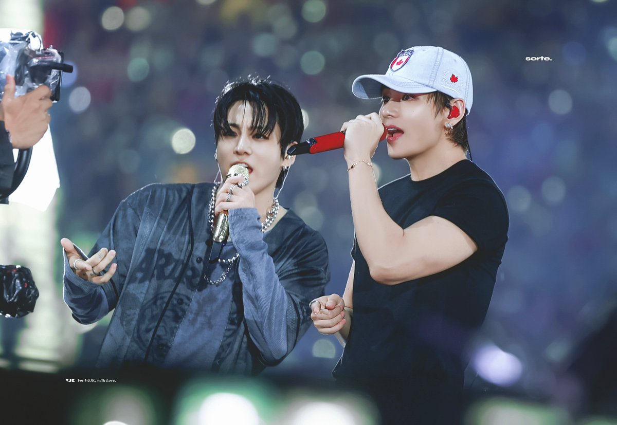 SORTE613's tweet photo. 🐰💜🐻💚✨️💫
260822 Toronto  태형 정국 HQ
#V #뷔 #TAEHYUNG #태형 #テテ
#JUNGKOOK #정국 #JK #グク https://t.co/fr62P15QRz