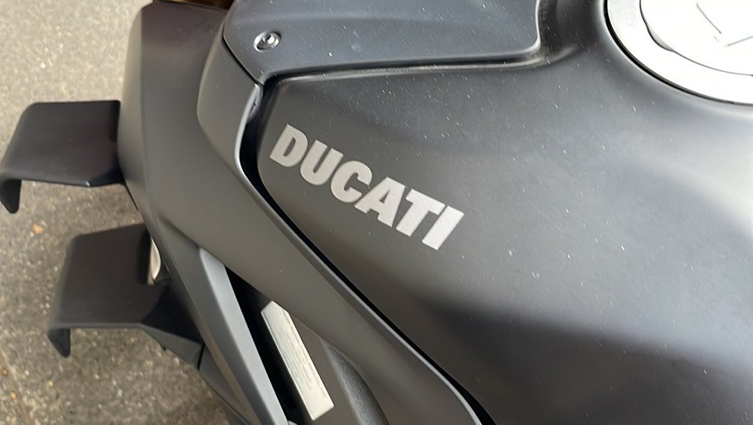 robinsonfrank05's tweet photo. Review of the 2022 Ducati Streetfighter on my YouTube channel, Ceej Sosa. https://t.co/wOc6KPdHKA