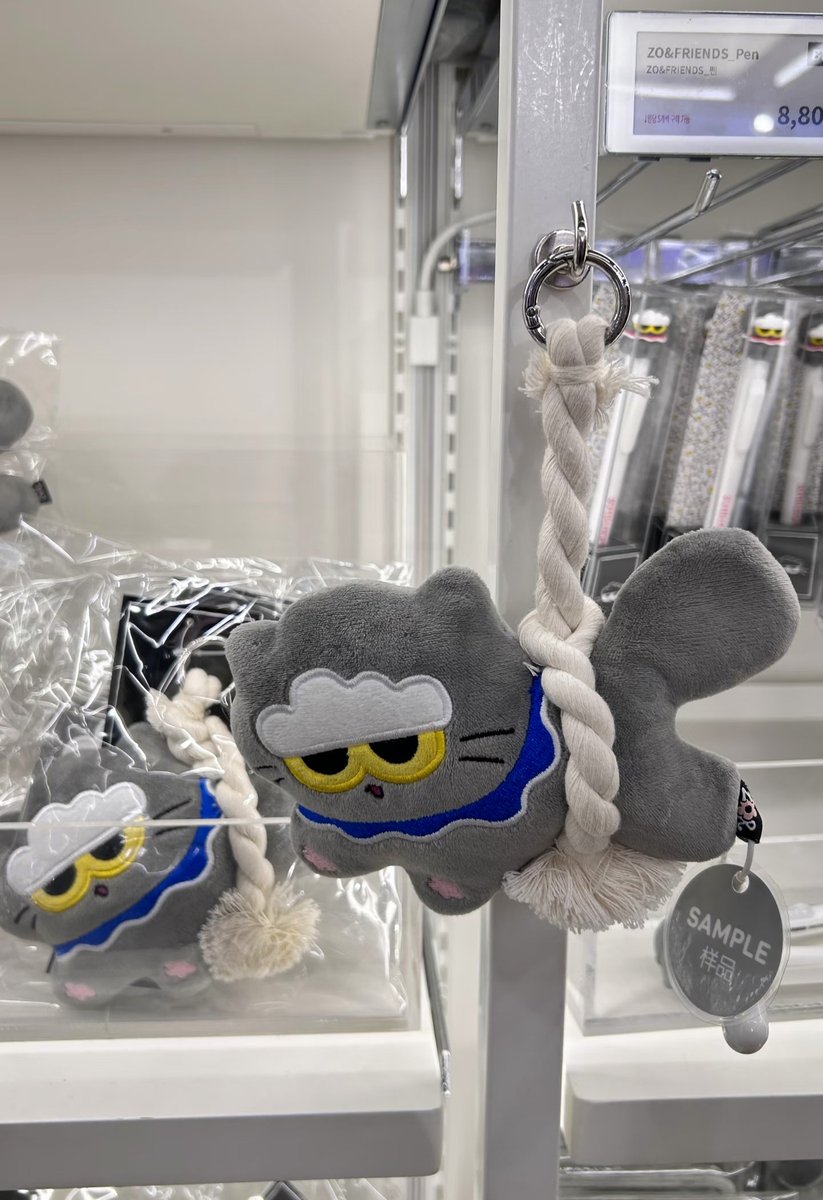 catastrophey_'s tweet photo. LUCU BANGET ZOA, ADA KOREA EXCLUSIVE #zoa #zoaperipherals https://t.co/vxlOdD3z6t