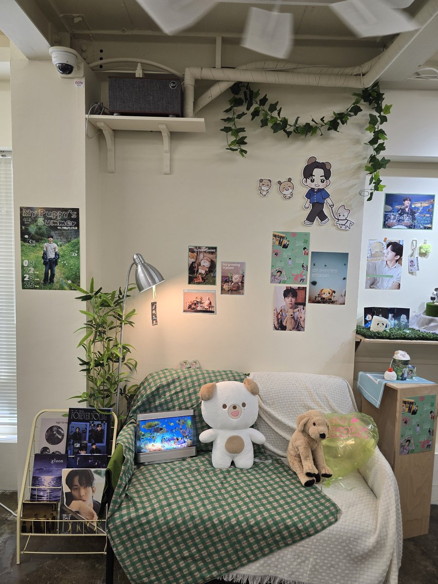 Organic_Mint's tweet photo. 초록초록했던 도운이 생카 🍀
와글와글 방케필돈 다같이 있는거 넘 귀여워
럭드에서 컵이랑 티셔츠가 탐났지만 딱 3번만 했다 😂
생카 열어주셔서 감사합니다 🐶💙

#어느_여름날의_산책 https://t.co/iFQNi6zPSu