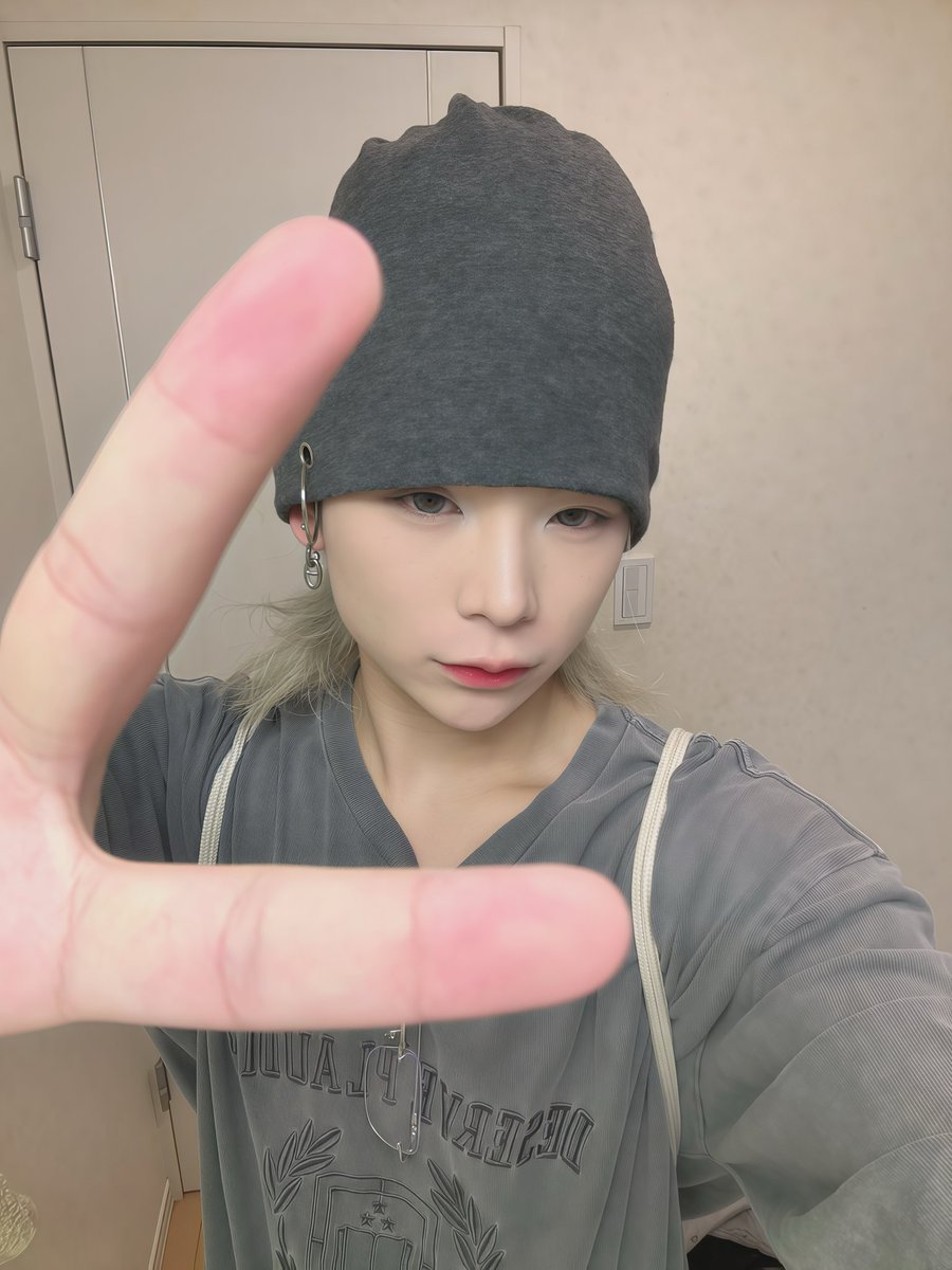 uda_noiris's tweet photo. うんうん、まず褒めなさい。
#自撮り界隈 #いいね返し https://t.co/AHOB1lCNEV