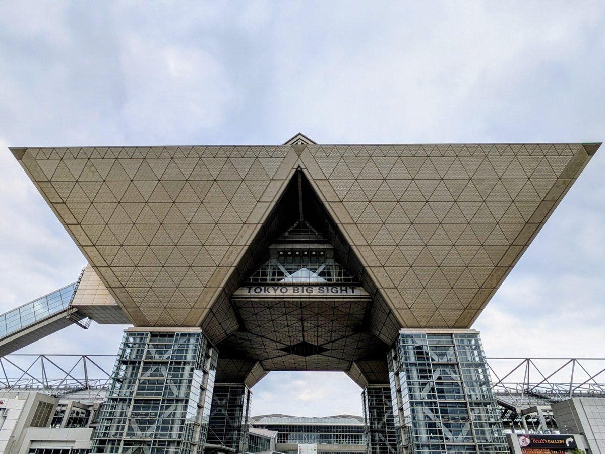 Blizzard_1_'s tweet photo. コミティア会場から離脱し糖分補給 https://t.co/NIL1GssWzP