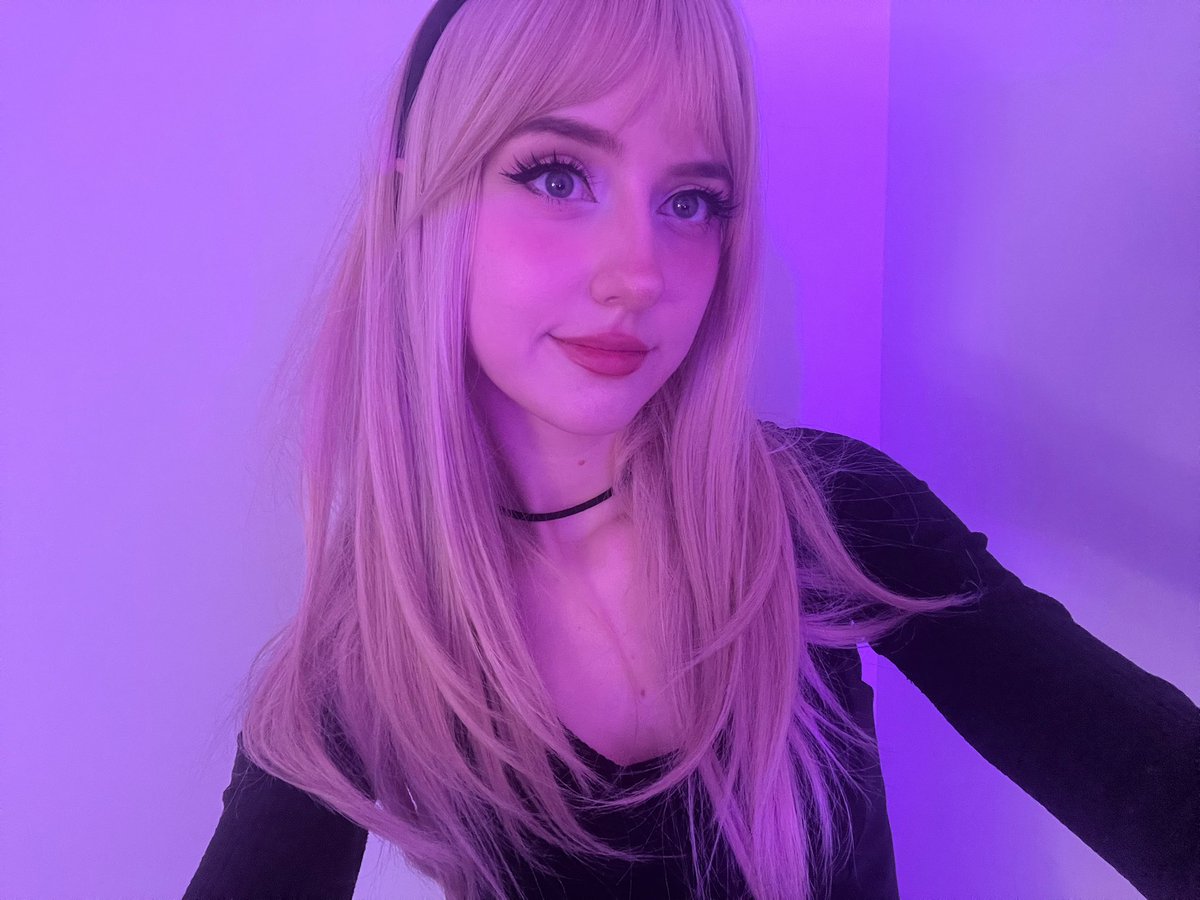 maemirror's tweet photo. natural blonde 🙂‍↕️ https://t.co/qvWozzB3FJ