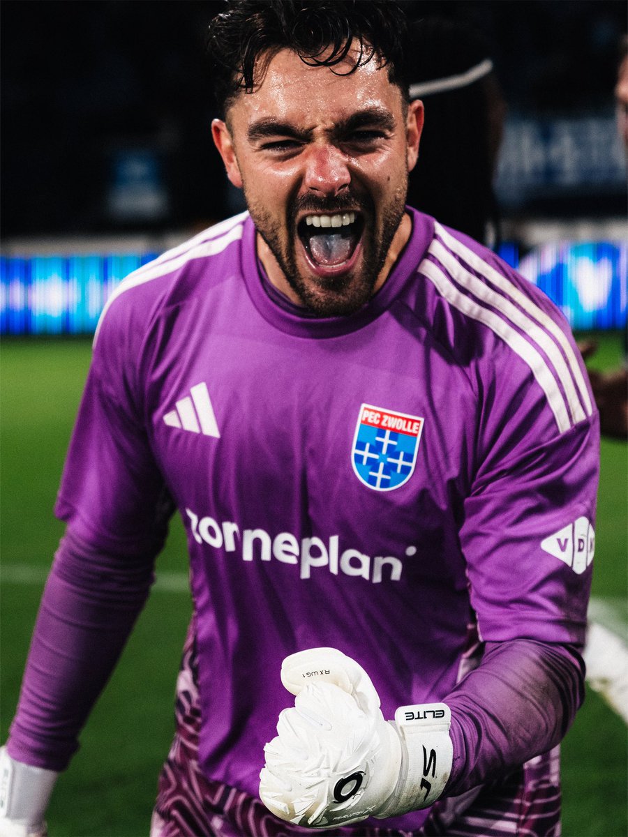 PECZwolle's tweet photo. Goedemorgen Zwolle 💚 https://t.co/9De9pmHF9a