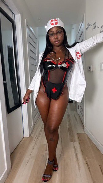 KreamCheeks5's tweet photo. I didn’t come to play… I came to slay. 🔥💋 https://t.co/ekfRFA3l9S