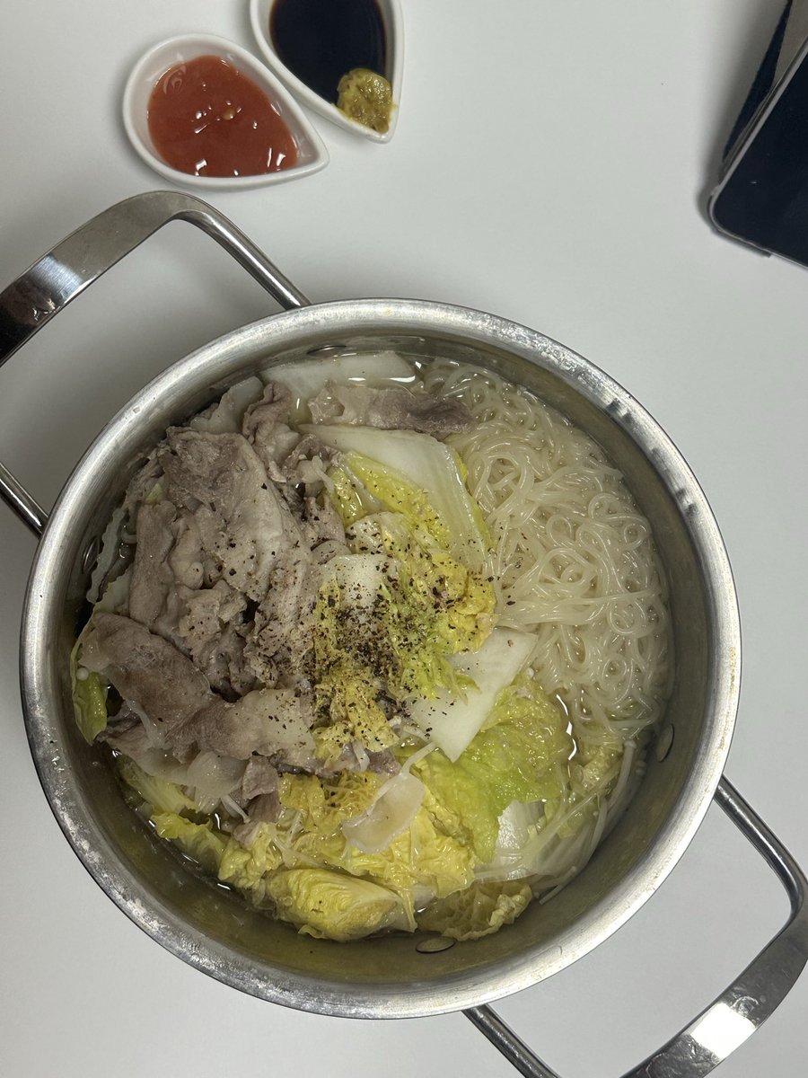 ogsusuu_bob's tweet photo. 콩단백면넣은샤브샤브 https://t.co/GzYXCQ82lk