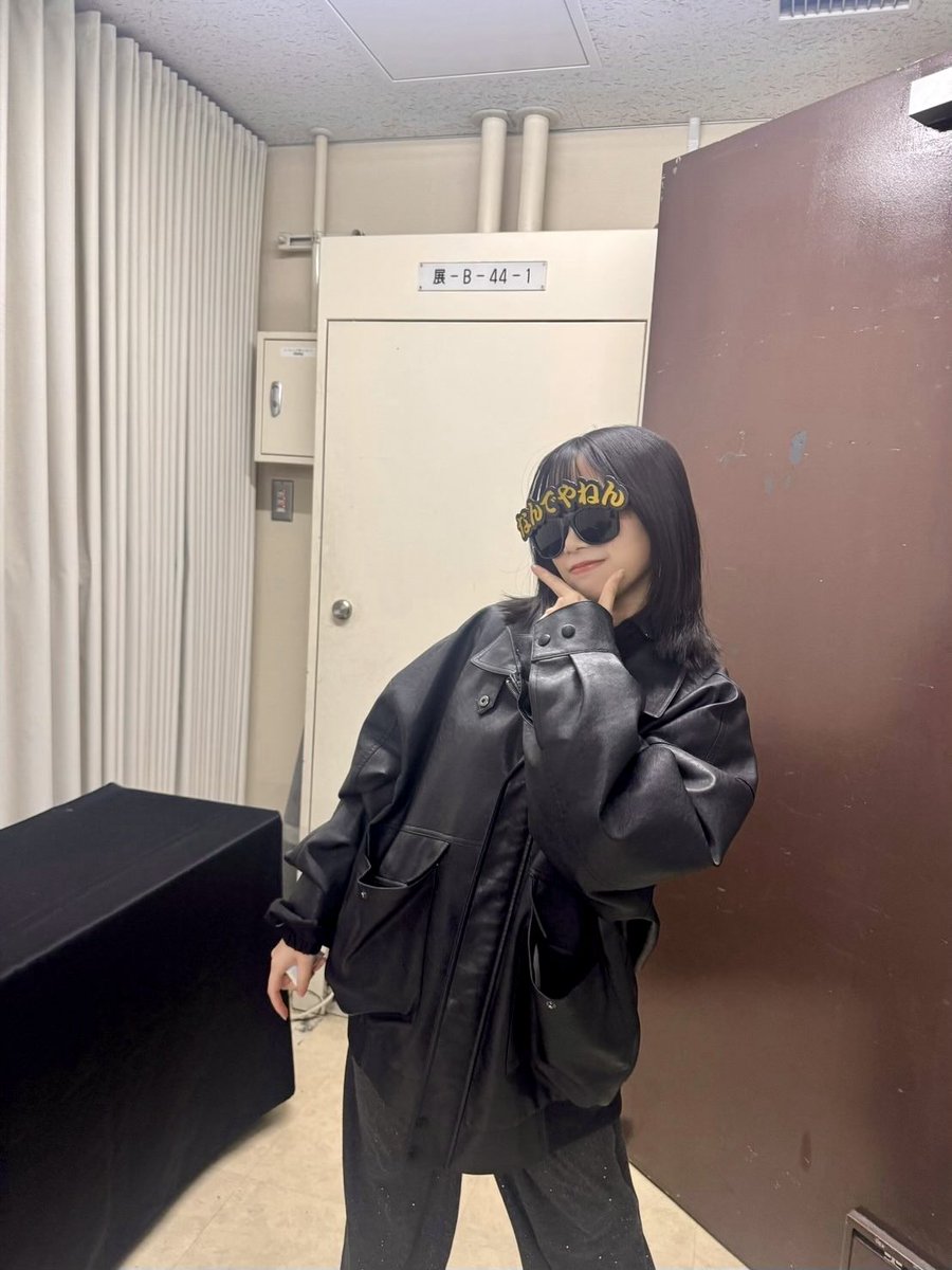hinatazaka46's tweet photo. /／
#日向坂46_三期生LIVE
\＼

だいすきなはるよ
今日は最高の1日にしようね！！

#日向坂46
#山口陽世卒業セレモニー https://t.co/7vki3kfru4