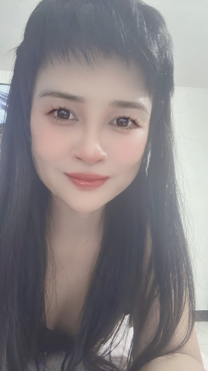 NomaPinckard's tweet photo. ทักมา ครีมบำรุง ผิวนุ่มจริง
บอกลาผิวแห้งกร้านแบบเดิมๆ
เติมความชุ่มชื้นให้ผิวดูอิ่มน้ำ 🫧

เนื้อครีมนุ่ม เกลี่ยง่าย 🌼
ซึมสบายผิว ไม่เหนียวเหนอะหนะ
ทาได้ทุกวัน เช้า–ก่อนนอน

#นวดแปดริ้ว #นวดพนมสารคาม
#นวดบางน้ำเปรี้ยว #นวดบางคล้า https://t.co/upLFCf4bjz