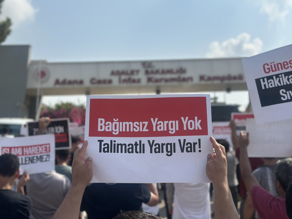 fhengellenemez's tweet photo. Haksız Tutukluluk Son Bulsun! 

Alparslan Kuytul Hocaefendi, Semra Kuytul Hocahanım ve çok sayıda Furkan Hareketi mensubu kardeşimiz hukuksuz bir şekilde tutuklandı! 

Hocamız ve kardeşlerimiz yalnız değildir! 

AlparslanHoca Tutuklandı 
SemraKuytul Tutuklandı 
FurkanHareketi Tertemizdir
