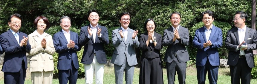ppiyongyong333's tweet photo. 이뽀다💙 https://t.co/HHENYN1lOz