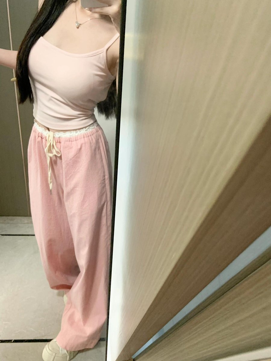 HSinsuat's tweet photo. 在香港 ootd #香港 https://t.co/UgDMuszxoS
