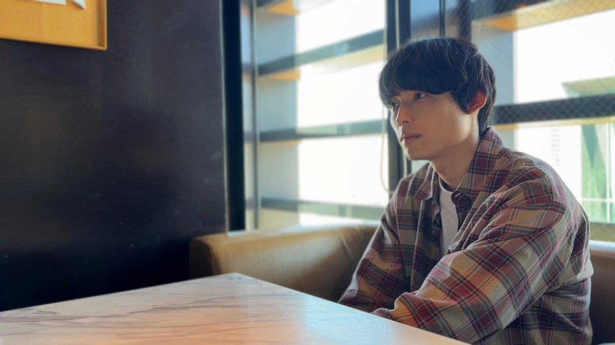 modelpress's tweet photo. “俳優・松村北斗”の素顔に迫る
「news zero」カメラが7か月間密着取材🎥

「俳優じゃない人間がお芝居するってすごく不安。作品の公開が本当に耐えられなかった」

📺️8月31日(月)24:59～
https://t.co/XL90cLP2wA

SixTONES田中樹・髙地優吾
メンバー愛溢れたインタビューも💬 https://t.co/PWvRKSXsvb
