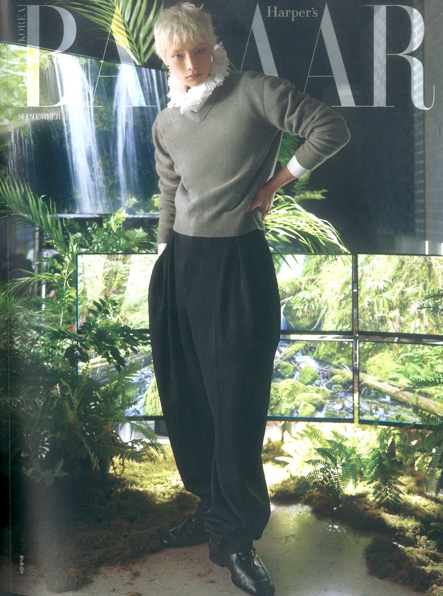 SKZCrave's tweet photo. I.N stuns in new photos for Harper’s Bazaar Korea.

#I_NxBottegaVeneta #I_NxHarpersBazaarKorea https://t.co/MZiqY0atRd