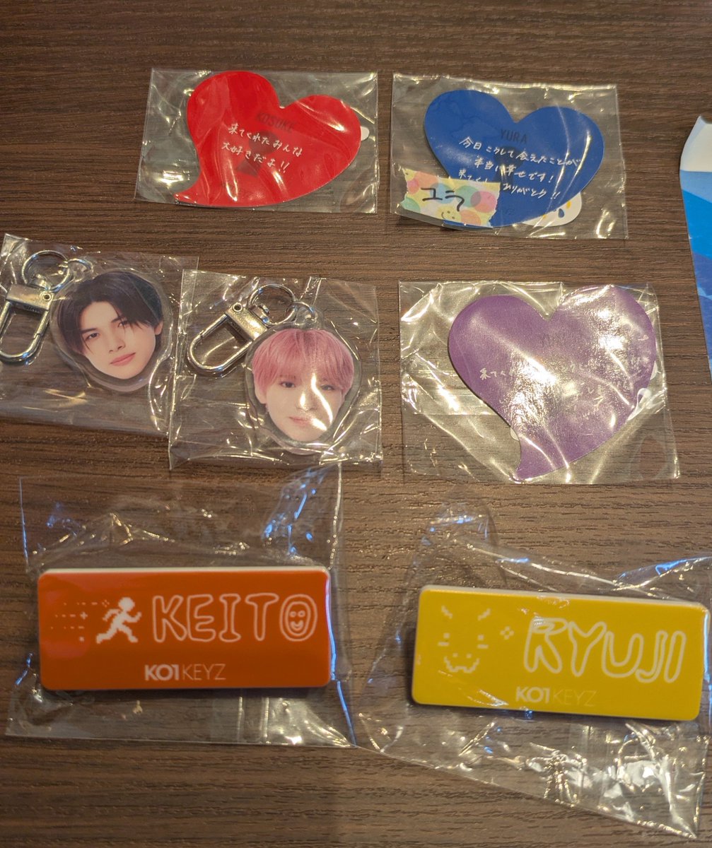 haruone_00's tweet photo. KO1KEYZ ファンミ コイキーズ 
1ST FAN MEETING カプセルトイ
　　　
譲　顔：矢田　後藤
　　ネームプレート：杉山　小野
　　ステッカー：照井　後藤　安部　飯塚

求　顔：濱田
　　ネームプレート：柳谷最優先！
　　ステッカー：柳谷≫異種

本日会場にて交換希望です！

 #KO1KEYZ
 #KO1KEYZ交換 https://t.co/df7FGmwvcp