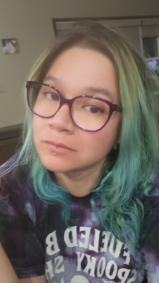 jess_terrible's tweet photo. 🎶I'm drunk but right now I'm so into you🎶 https://t.co/2peVhFaxCt