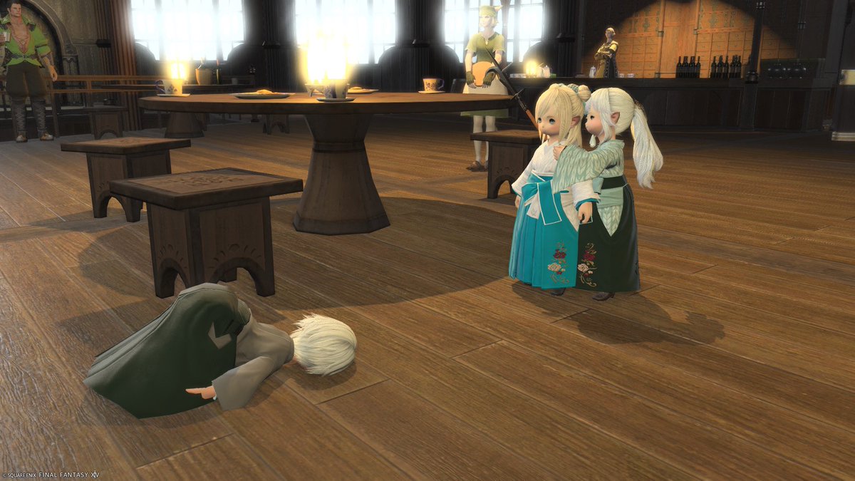 Lil_FF14_'s tweet photo. ルーレット待ち合わせに早めに遊びに来てくれたつきしまご夫妻と📸
妻のりいせさん争奪戦(妻なのに争奪とは？)
見事つきしまさんをぎゃふんと言わせてりいせさんを守り抜きました！
楽しかったww https://t.co/jgMXlNCzYq