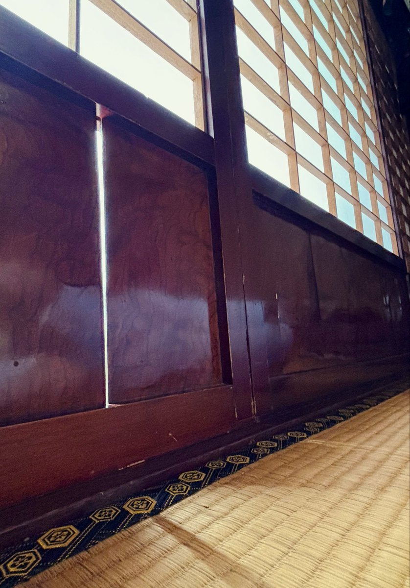 06memori's tweet photo. 民宿にまるらぐたのしかった！！
コレコレコレ！！ みたいな空間、離れの蔵の天井裏も探検させてもろた https://t.co/hbiAUmwnw6