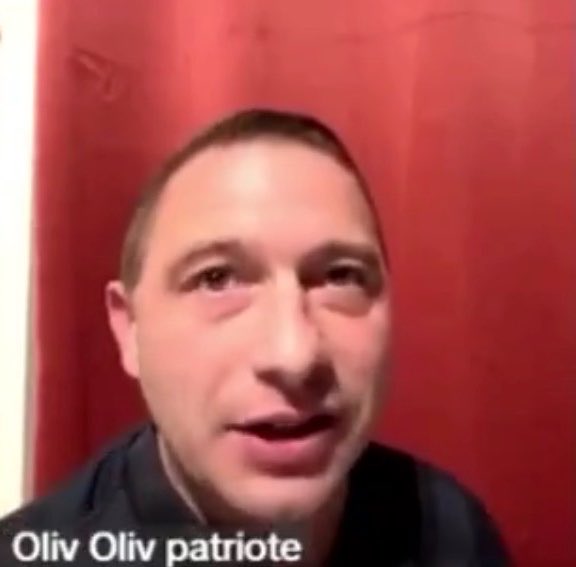 Brevesdepresse's tweet photo. ⚡️🇫🇷FLASH - Appel au meurtre : Olivier #Rohaut, alias Oliv Oliv, ex-figure controversée des Gilets jaunes et ancien chroniqueur de Cyril Hanouna, a appelé lors d’un live TikTok à « couper la gorge » de militants #LFI, en leur mettant « la tête à l’envers à l’abattoir ». https://t.co/N1wODCG4Xb
