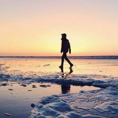 JingGuowei's tweet photo. 🚩 🪐 🌹 🌱 🚩 I’m one playlist away from fixing everything https://t.co/1mseEzJIlr