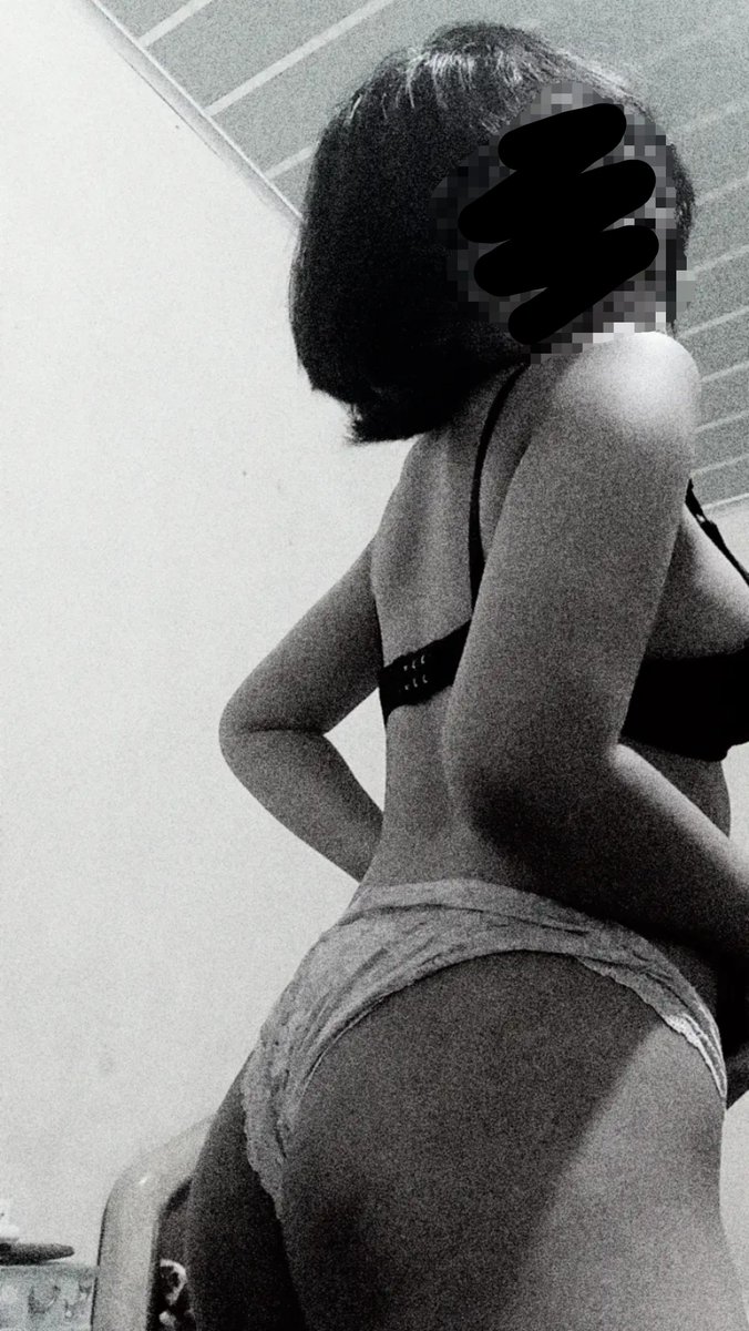 rubbiesan28's tweet photo. Tamparin pantat nakal gue dong, sekalian di ewe juga uda sange nih, memeknya udaa basah 🥵🥵💦, fotoin kontol nya sini😜 https://t.co/OkGpepaUYw