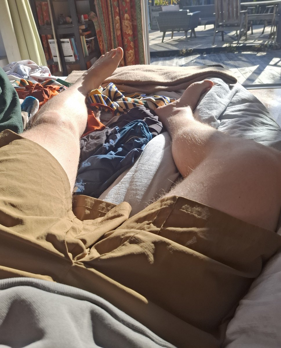 whiteboykhan's tweet photo. I love the sun https://t.co/Dr4NPT5D3w