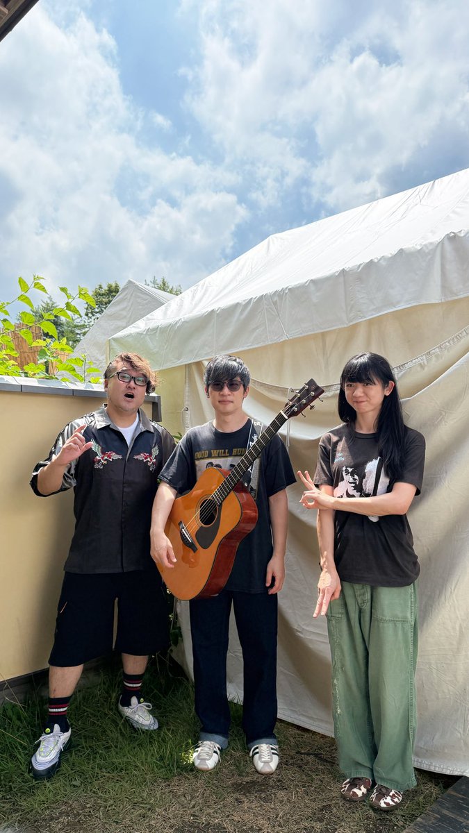 BBB_Staff's tweet photo. ＼MONSTER baSH 2026 ありがとうございました！／

ステージ茶堂にて、アコースティック編成でお届けしました。
いかがでしたか？？

Base Ball Bearは今年11月1日（日）に結成25周年を記念したワンマンを行います！
チケット一般発売中です🎫
皆さまお待ちしております！

《公演情報》
25th Anniversary「 (This Is The) Base Ball Bear part.4」
🗓️2026年11月1日(日)
📍SGC HALL ARIAKE
OPEN 16:00 / START 17:00
全席指定 7,500円（税込）　

🎫一般発売中
🔗https://t.co/bMoNOnYPfY

#BaseBallBear
#モンバス

@MONSTERbaSH_