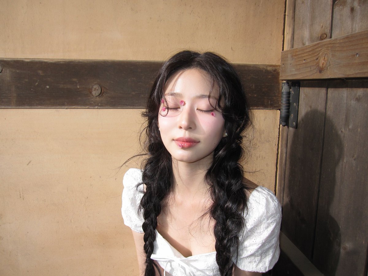 saveminju025's tweet photo. 260823 밍스타그램🤍 #김민주

🌻 https://t.co/keSUKejYGd