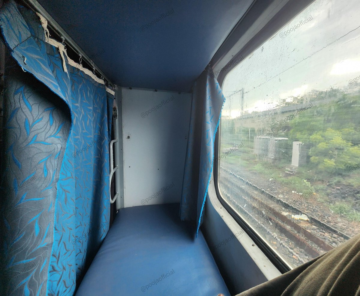poojaofficial5's tweet photo. A 17 year old boy was travelling alone by train for the first time, 

He was sleeping peacefully on his confirmed 2AC seat when two women created such a scene at midnight that his hands started shaking.

His father had booked him a 2AC ticket after a bereavement in the family.

The journey started normally.

But late at night, a woman suddenly woke him up and said

"My mother has the upper berth,
You can go to 3AC and adjust, right ?"

The boy calmly and respectfully replied

"I will stay on the seat that has been allotted to me."

That’s when everything changed.

Her mother started shouting in front of the entire coach

"Can not you see there are two women here ? Just adjust a little, Do you have no humanity ?"

Think about it.

A 17 year old boy, travelling alone on a long journey for the first time, 
was being made to feel guilty for simply sitting on his own confirmed seat.

He got so scared that his hands started shaking.

He did not know what to do.
Eventually, he called his father.

That’s when a stranger stepped in.

He simply told the woman

"Do not create a scene. If you shout again, I will call the RPF."

She went quiet.

The boy got to keep his seat.
But he could not sleep for the rest of the night.

He stayed awake, anxious and shaken.

The saddest part was not that someone asked him to adjust.

It was that his confirmed seat was turned into a question of "humanity."

Adjusting can be a kind gesture when someone genuinely needs help.

But shaming someone for refusing to give up their confirmed seat is not humanity.

And respect to that stranger who stepped in.

He may have simply stood up for a scared teenager that night, 

but for that boy, his small act of kindness may be something he remembers for the rest of his life.