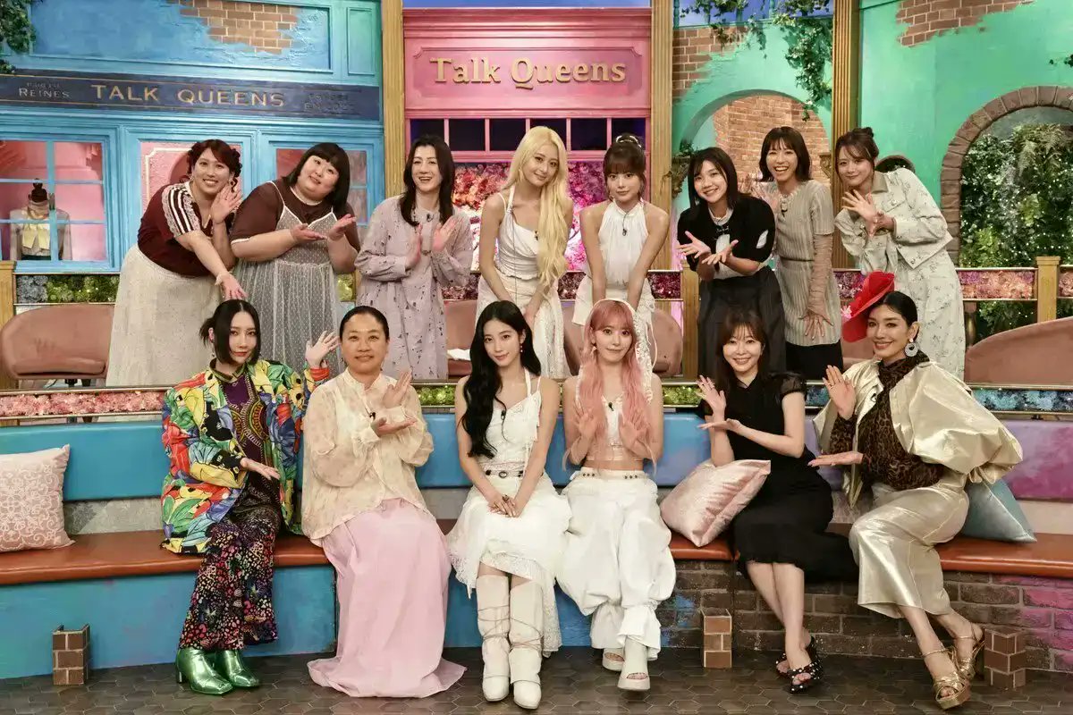 lsrfm_impact's tweet photo. Queen Talk "Introducing #LE_SSERAFIM! The Philosophy of Body Shape Management" is currently ranked on Top 10 show on TVer Japan 🇯🇵‼️

#7. Variety
#5. Variety Talk 

🔗https://t.co/OtmlrmmnSg

#르세라핌 #LESSERAFIMImpact https://t.co/jZ0n4xAC9a