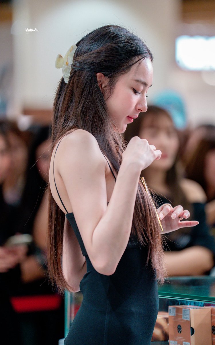 BuijsJii's tweet photo. ทำไมคนเรียกหนูว่า จ๋อง ล่ะ 55555+

#Enjoyyotdr https://t.co/6myx9bSOoY