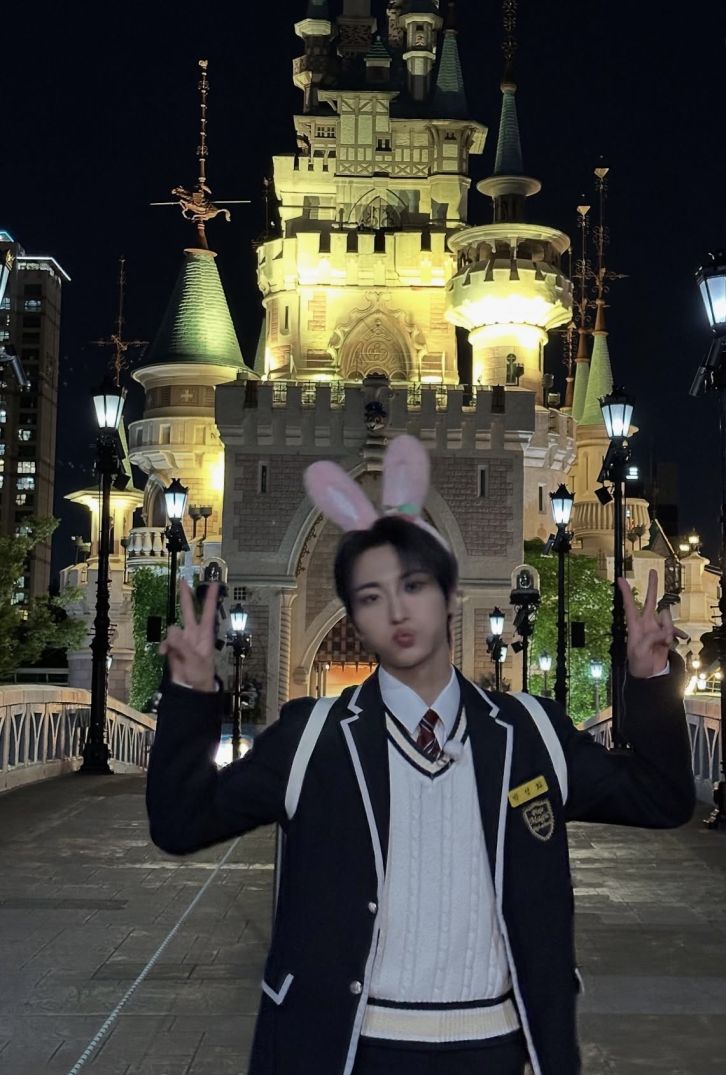 lou2_ii26's tweet photo. 하나 두울 셋!
박성화 사랑한다악!!!!!!! 악!!!!! https://t.co/JOg6IGHvbH