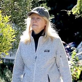 MrPopOfficial's tweet photo. Shelley Long turns 77 today! 🎂 https://t.co/OZ8PYmym4X