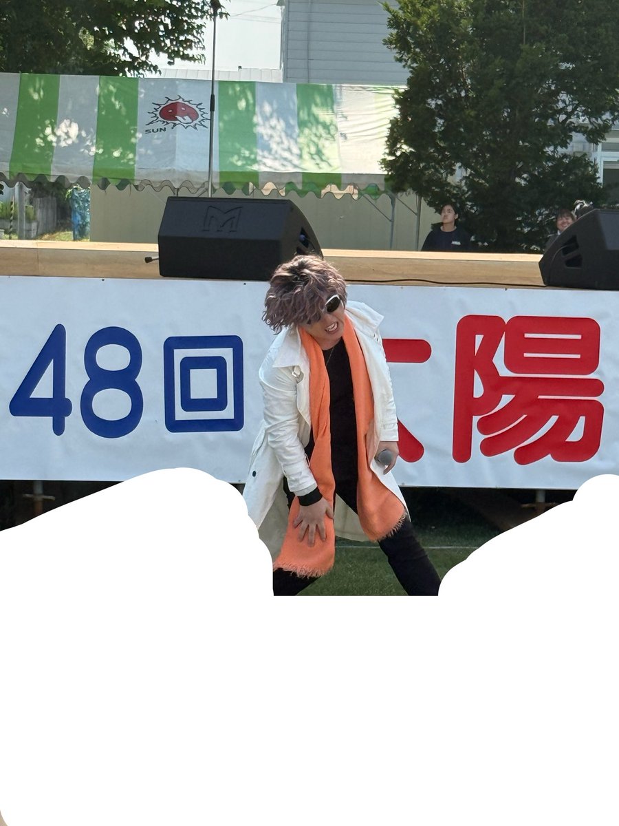 Konketsu_sub's tweet photo. 好きな芸人(達？)見てきた！
河村隆一(ギリ公認)と大森元貴(正式に非公認)とゲスト？のGACKT見れて激アツ
ハイタッチもできたし最高でした！
ありがとうたむたむ！！ https://t.co/3UUepQHxjW