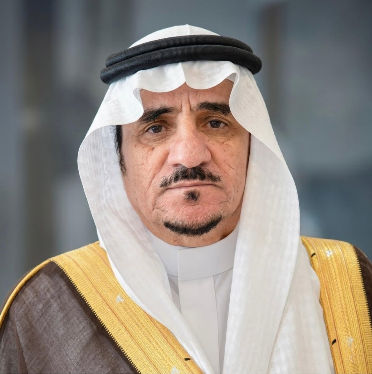 BahaUniversity's tweet photo. #كلمة | معالي رئيس #جامعة_الباحة 
أ.د. عبدالله بن يحيى الحسين :
أعضاء وعضوات هيئة التدريس، وأبنائي وبناتي الطلاب والطالبات، مع إشراقة عام جامعي جديد 1448هـ، نرحب بكم جميعاً، ونسأل الله أن يكون عاماً حافلاً بالنجاح والتميز والعطاء.
كما نثمّن جهود أعضاء وعضوات هيئة التدريس، ونتطلع إلى عام جديد من العمل المثمر، فيما نرحب بأبنائنا وبناتنا الطلاب والطالبات، متمنين لهم مسيرة تعليمية موفقة ومتميزة.
سائلين الله أن يوفق الجميع، ويبارك في الجهود، ويحقق تطلعات الجامعة ومنسوبيها.