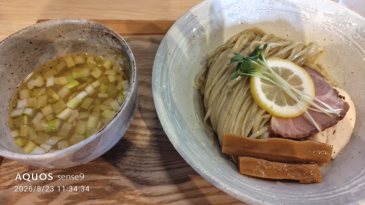 MIKA1452's tweet photo. MENYA HITENZAKAさん
久しぶりのこちらで今日は昆布水つけ麺(塩)
前ほど混んでいません
#市原ラーメン
#MENYA HITENZAKA
#市役所通り https://t.co/1iYk4HYuMb